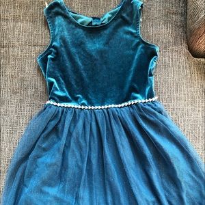 Girls velvet party dress